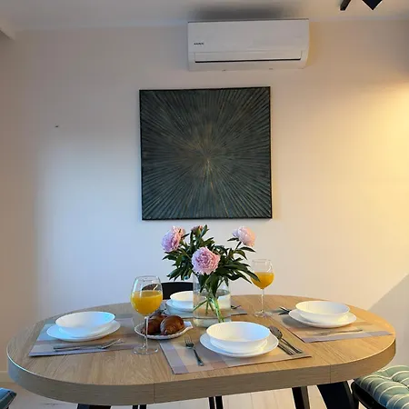 Lumiere Charming Two-bedroom In The Heart Of The Appartement Świnoujście