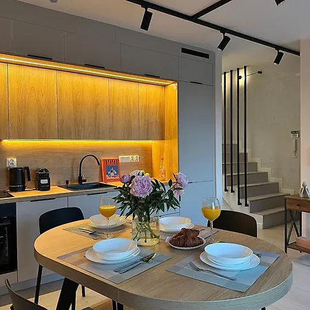 Lumiere Charming Two-bedroom In The Heart Of The Apartament *