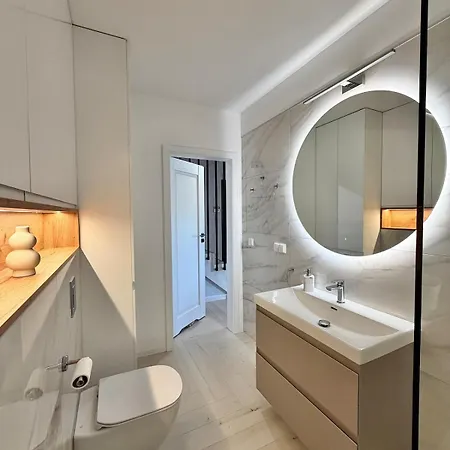 Lumiere Charming Two-bedroom In The Heart Of The
